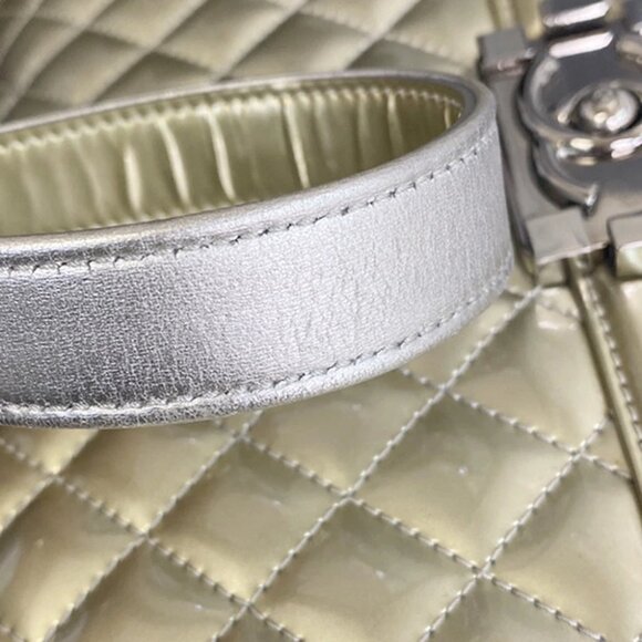 CHANEL CC Boy Bicolor Chain Shoulder Bag Patent Leather GD Silver SHW 385RK882 - Picture 6 of 16